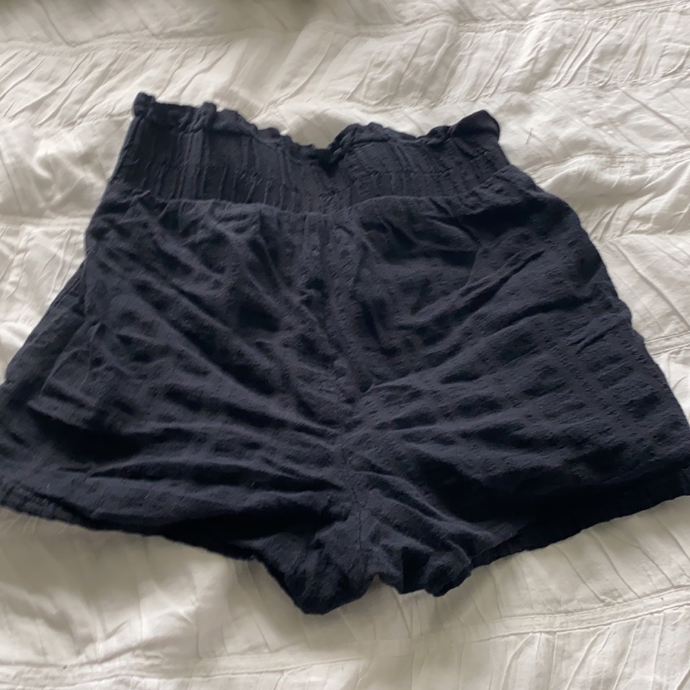 Wild & Fable High Rise Shorts - Picture 2 of 2